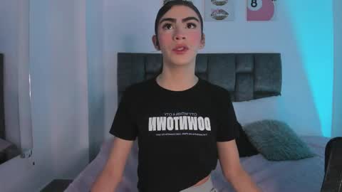 Isabella Moon9 online show from June 5, 11:38 am