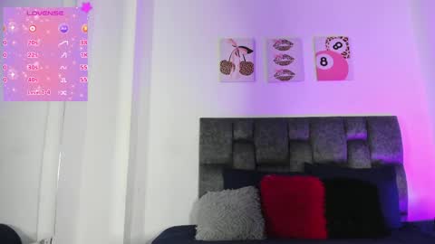 Isabella Moon9 online show from June 9, 11:44 am