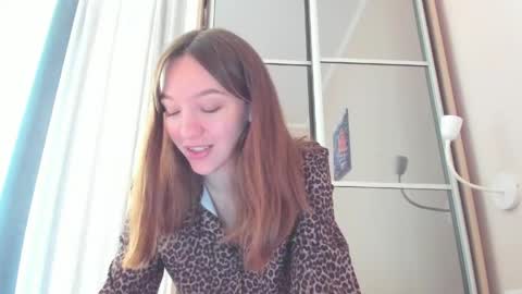 Isabella Noir online show from May 31, 10:33 am