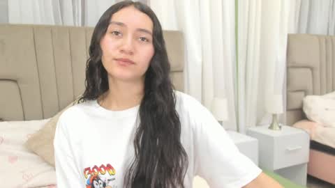 Snapshot of isabella_nowa chatting on April 10, 11:48 am Isabella Nowa online show from April 10, 11:48 am