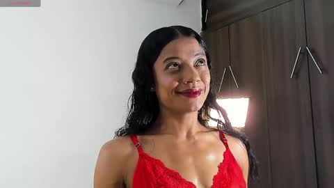 Snapshot of isabella_savina chatting on June 5, 10:48 pm Isabella online show from June 5, 10:48 pm