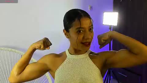 Isabella online show from August 6, 9:39 pm