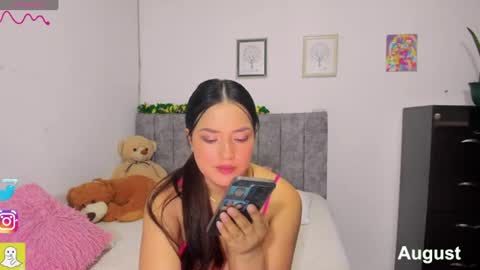 Snapshot of isabella_stone2 chatting on August 5, 12:13 am isabella online show from August 5, 12:13 am