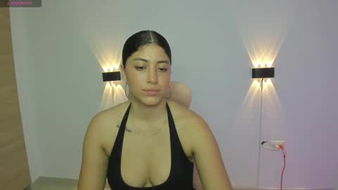 Snapshot of isabella_thomsonp chatting on November 12, 10:30 pm Isabella Thompson online show from November 12, 10:30 pm