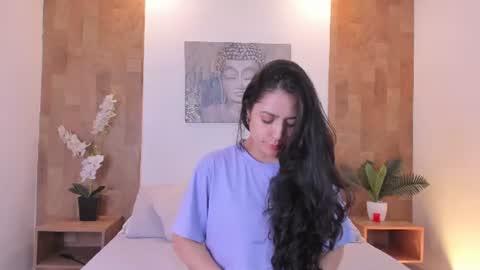 Snapshot of isabella_winkler chatting on July 1, 11:45 am isabella_winkler online show from July 1, 11:45 am
