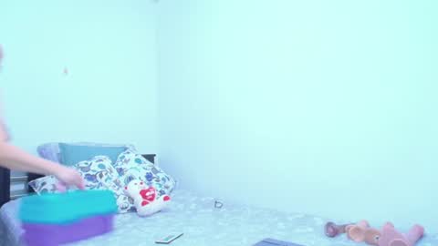 Snapshot of isabellaa_smith03 chatting on June 20, 4:15 am isabellaa_smith03 online show from June 20, 4:15 am