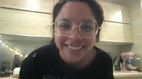 Snapshot of isabellaelizabeth chatting on March 14, 3:28 pm isabellaelizabeth online show from March 14, 3:28 pm