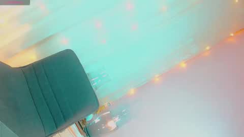 isabellagirs online show from January 12, 4:29 am