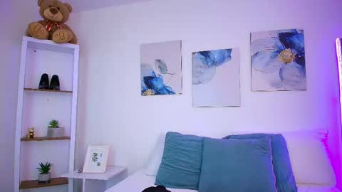 Snapshot of isabellaharley chatting on May 8, 1:38 pm Isabella online show from May 8, 1:38 pm