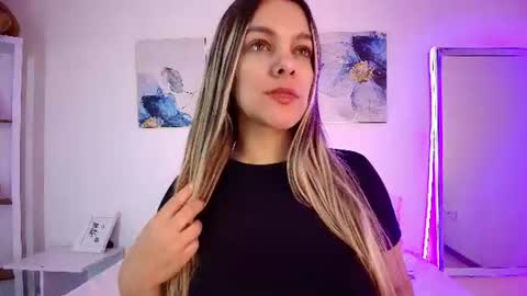 Snapshot of isabellaharley chatting on June 19, 1:48 pm Isabella online show from June 19, 1:48 pm