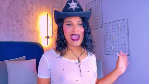 Isabella online show from October 28, 8:11 pm