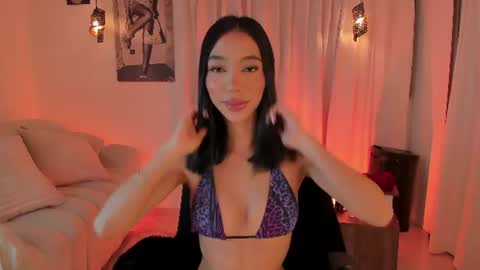 Snapshot of isabellalux_ chatting on June 18, 5:39 pm ISABELLA online show from June 18, 5:39 pm