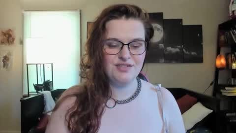 isabellamariedarcy online show from May 4, 6:26 pm