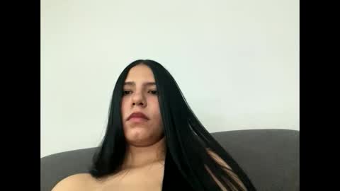 Isabellanoir  online show from June 5, 10:21 am