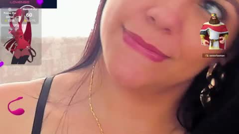 isabellarous  online show from July 16, 7:20 pm