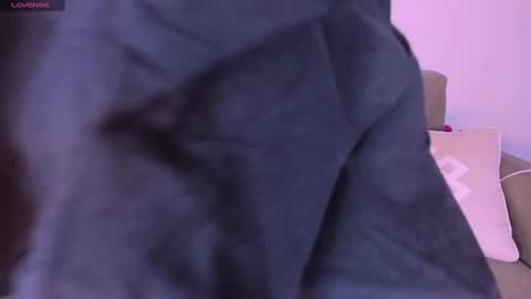 Snapshot of isabellas_smith chatting on February 20, 10:27 am Martina IG martissmith01 online show from February 20, 10:27 am