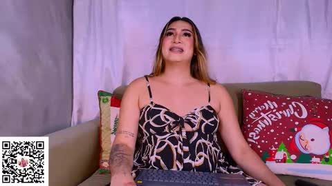 Snapshot of isabellas_smith chatting on December 14, 10:20 am Martina IG martissmith01 online show from December 14, 10:20 am