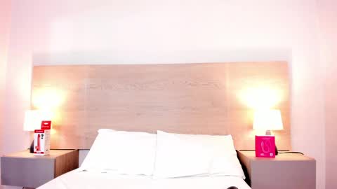 Snapshot of isabellathomass chatting on May 25, 7:20 pm isabellathomass online show from May 25, 7:20 pm