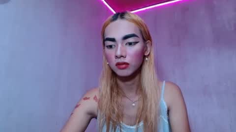 isabellatx online show from April 26, 5:49 am