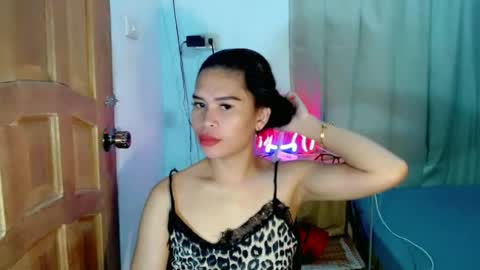 Snapshot of isabelle_amore chatting on June 24, 6:51 pm Ysa online show from June 24, 6:51 pm