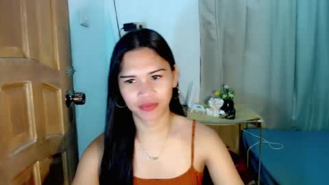 Snapshot of isabelle_amore chatting on July 15, 11:21 pm Ysa online show from July 15, 11:21 pm