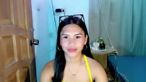 Snapshot of isabelle_amore chatting on July 18, 1:48 pm Ysa online show from July 18, 1:48 pm