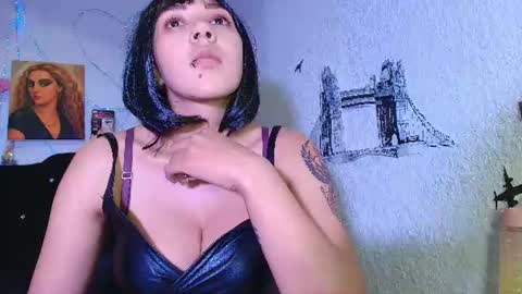 isabelle_sara online show from July 13, 9:17 pm