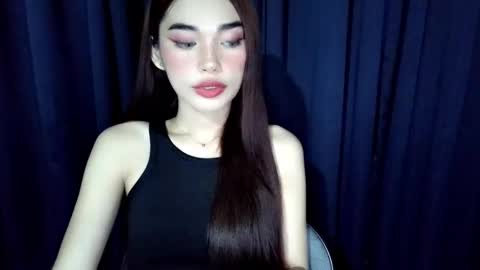 Snapshot of isabelle_willis chatting on May 22, 12:11 pm Isabelle online show from May 22, 12:11 pm