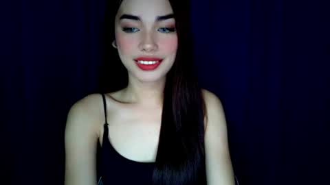 Isabelle online show from June 28, 4:13 pm