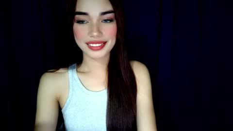 Isabelle online show from July 8, 4:11 pm