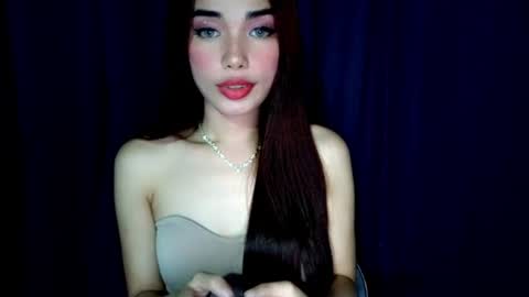 Isabelle online show from August 4, 2:08 pm