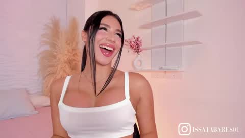 Snapshot of isabellefoxx chatting on May 6, 9:53 pm Isa online show from May 6, 9:53 pm