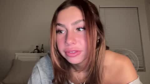 Snapshot of isabellekinsley chatting on January 14, 4:25 am isabellekinsley online show from January 14, 4:25 am