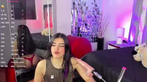 Snapshot of isadiazz chatting on October 18, 4:15 am Isa online show from October 18, 4:15 am