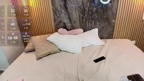 Snapshot of isadora_14 chatting on October 11, 12:54 am ISADORA online show from October 11, 12:54 am