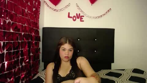 Isa online show from February 3, 7:41 pm