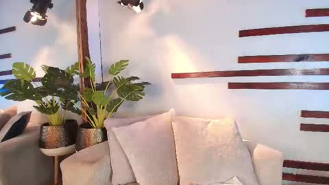Snapshot of isamoon_ chatting on July 25, 1:08 pm Isa online show from July 25, 1:08 pm