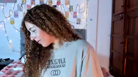 Isabela  online show from January 16, 3:21 am