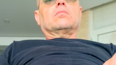 isanin online show from May 8, 9:14 am