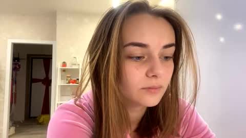 Snapshot of isauratorkelson chatting on December 16, 6:40 am Issa online show from December 16, 6:40 am