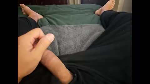 Snapshot of iscrewinutibolt chatting on February 12, 3:51 am Carlos online show from February 12, 3:51 am