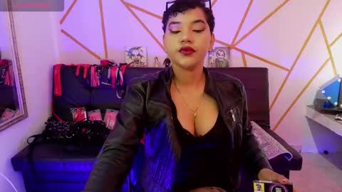 isabela online show from November 5, 11:16 pm