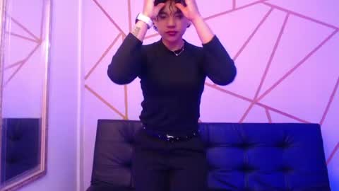 Snapshot of ise_lunny chatting on June 17, 3:53 am isabela online show from June 17, 3:53 am
