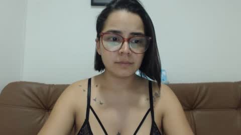 Emma online show from September 25, 3:10 am