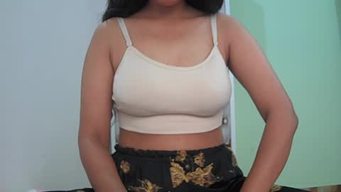 Snapshot of ishika_singh_ chatting on July 2, 3:06 am ishika_singh_ online show from July 2, 3:06 am