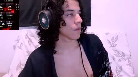 Snapshot of isidroglasc chatting on July 7, 11:20 pm Isidro online show from July 7, 11:20 pm