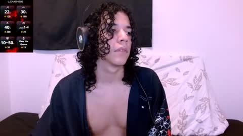Snapshot of isidroglasc chatting on July 23, 1:52 am Isidro online show from July 23, 1:52 am