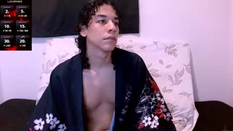 Snapshot of isidroglasc chatting on July 24, 12:41 am Isidro online show from July 24, 12:41 am
