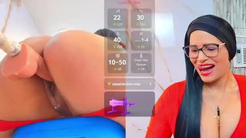 Snapshot of isis_car0lina chatting on May 3, 8:09 am Isis car0lina online show from May 3, 8:09 am
