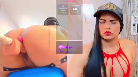Snapshot of isis_car0lina chatting on June 17, 11:23 am Isis car0lina online show from June 17, 11:23 am